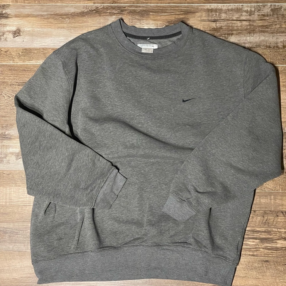 NIKE Vintage Crewneck